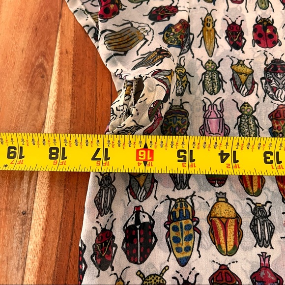 Zara Trafaluc size M Bugs blouse - Picture 9 of 9
